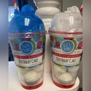 NWT Set of 2 Fizz & Bubble Bath Fizzies. 12 small bath Fizzies & Loofa Sponge
